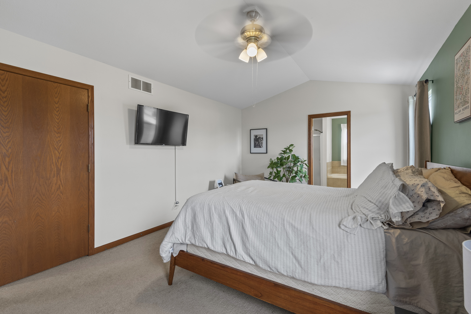 15511 Hickory Lane, South Beloit, IL 61080