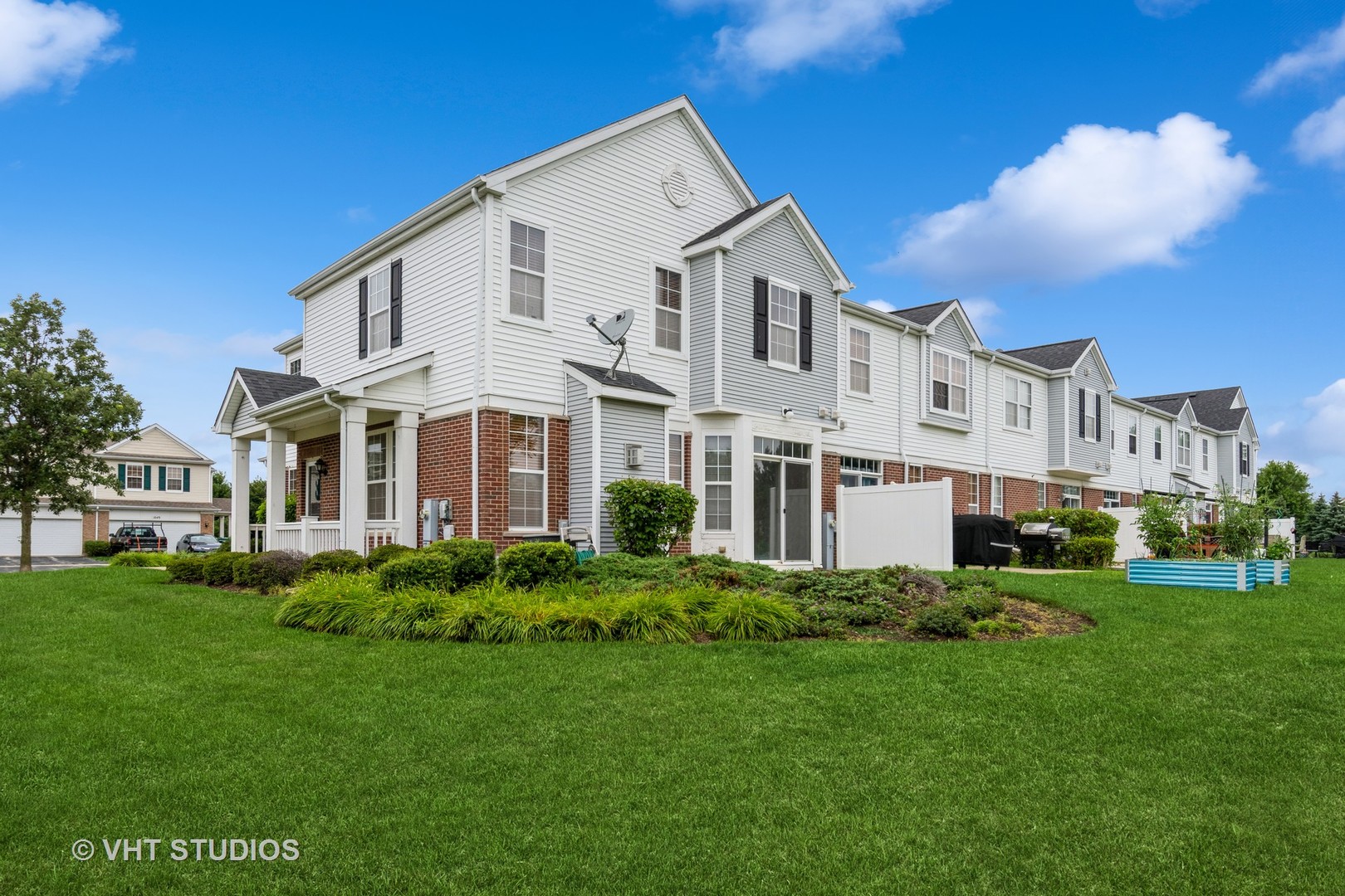 1028 HERON Circle #1028, Joliet, IL 60431