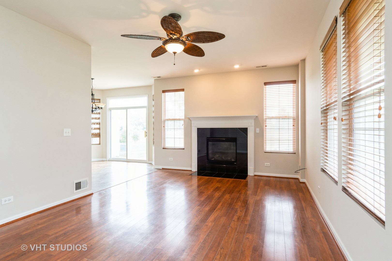 1028 HERON Circle #1028, Joliet, IL 60431