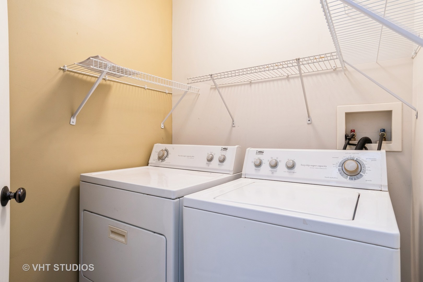 1028 HERON Circle #1028, Joliet, IL 60431