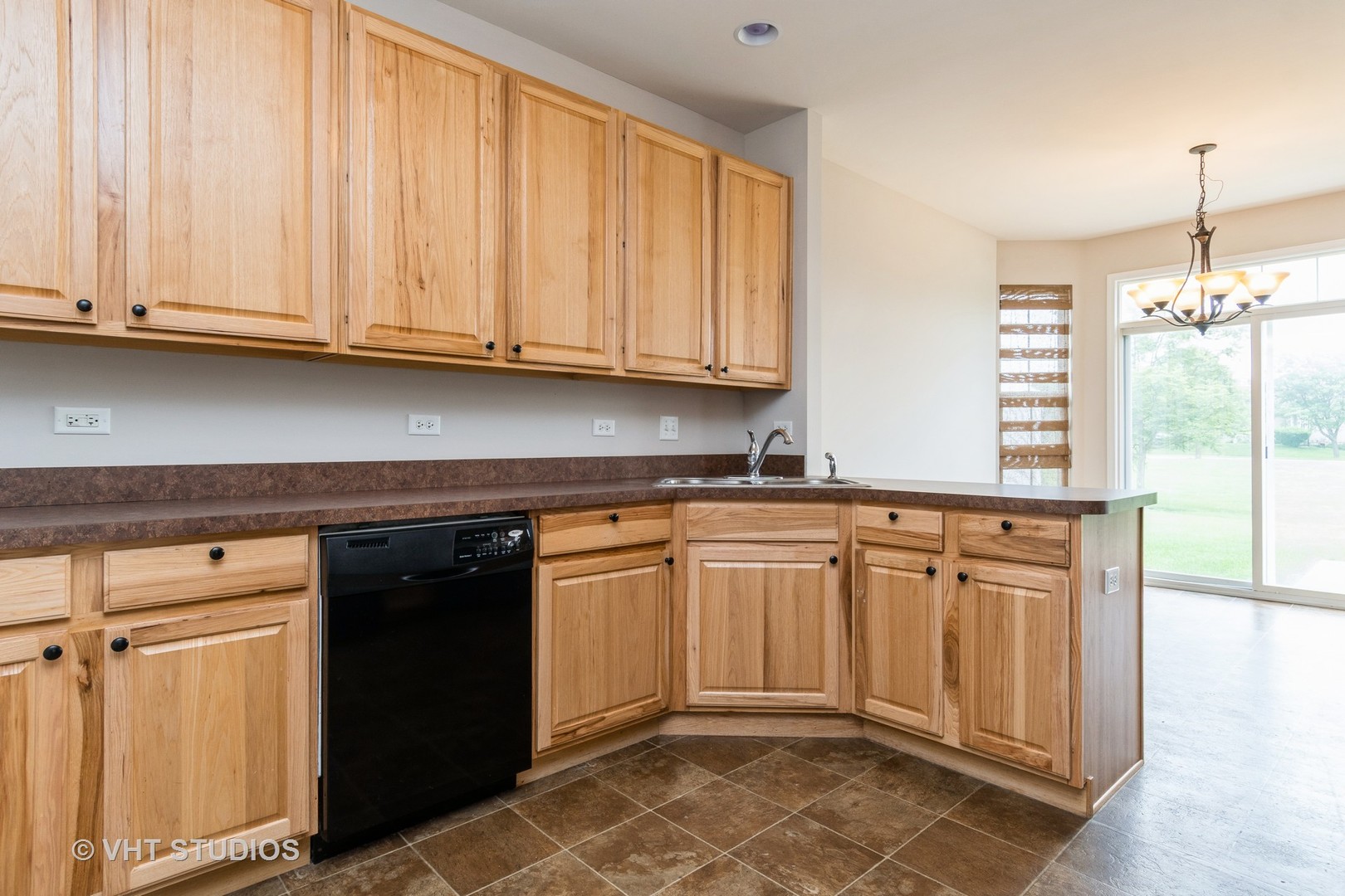 1028 HERON Circle #1028, Joliet, IL 60431