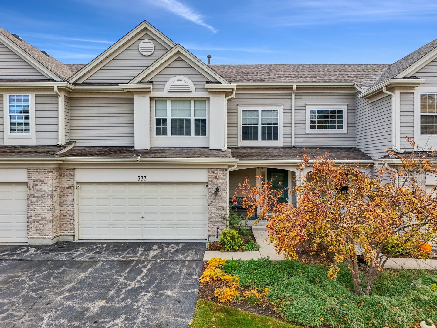 533 Blue Springs Drive, Fox Lake, IL 60020