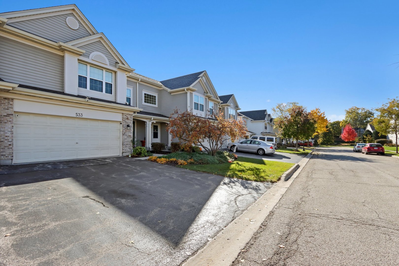 533 Blue Springs Drive, Fox Lake, IL 60020