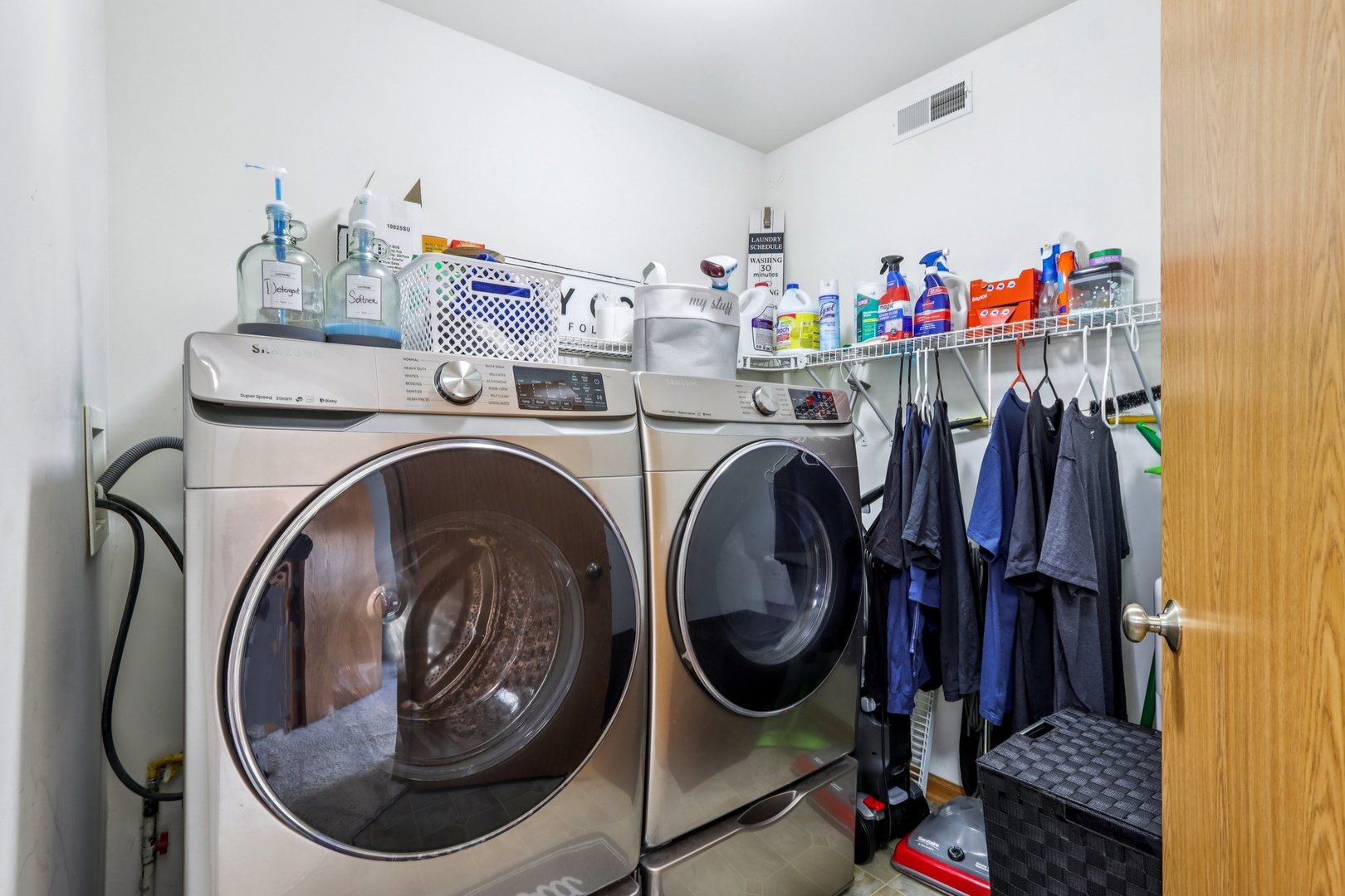 533 Blue Springs Drive, Fox Lake, IL 60020