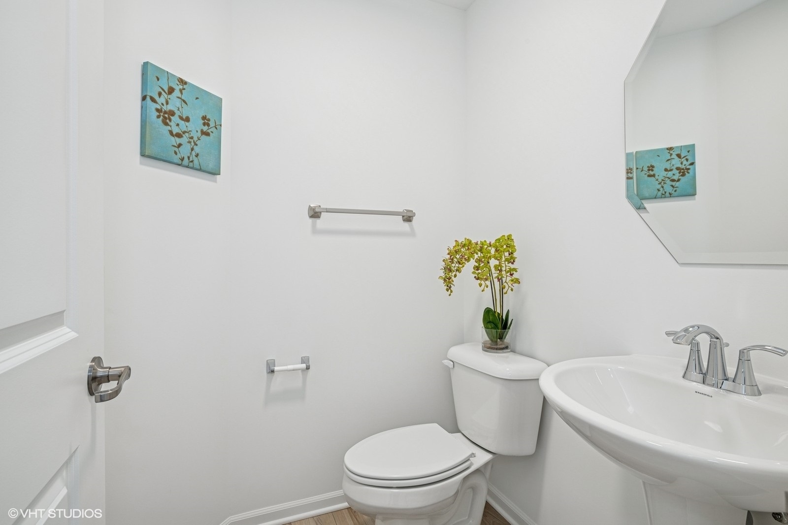 1204 Neubauer Circle #1304, Lindenhurst, IL 60046