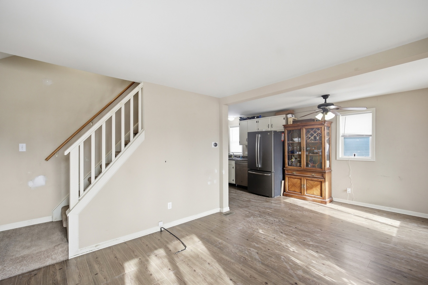 860 Parkway Avenue, Elgin, IL 60120