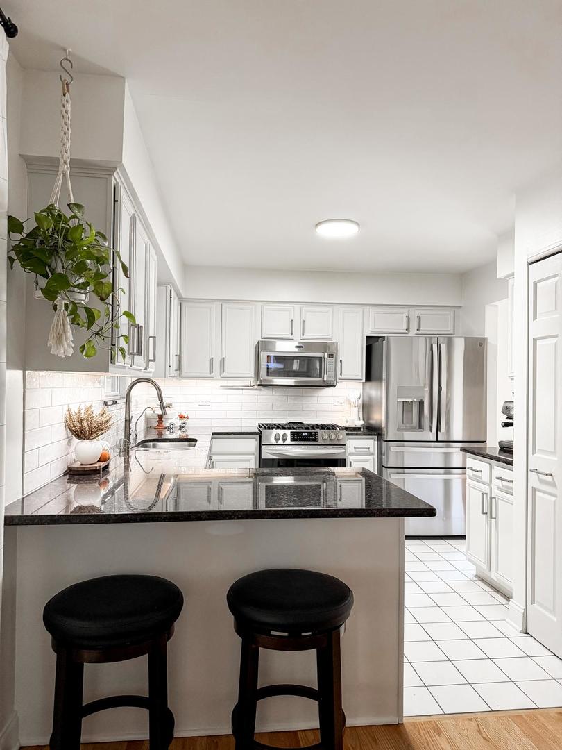 2305 CANDLEWOOD Court, Plainfield, IL 60586