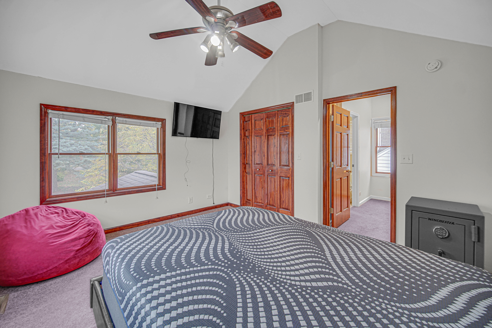 235 INGALTON Avenue, West Chicago, IL 60185