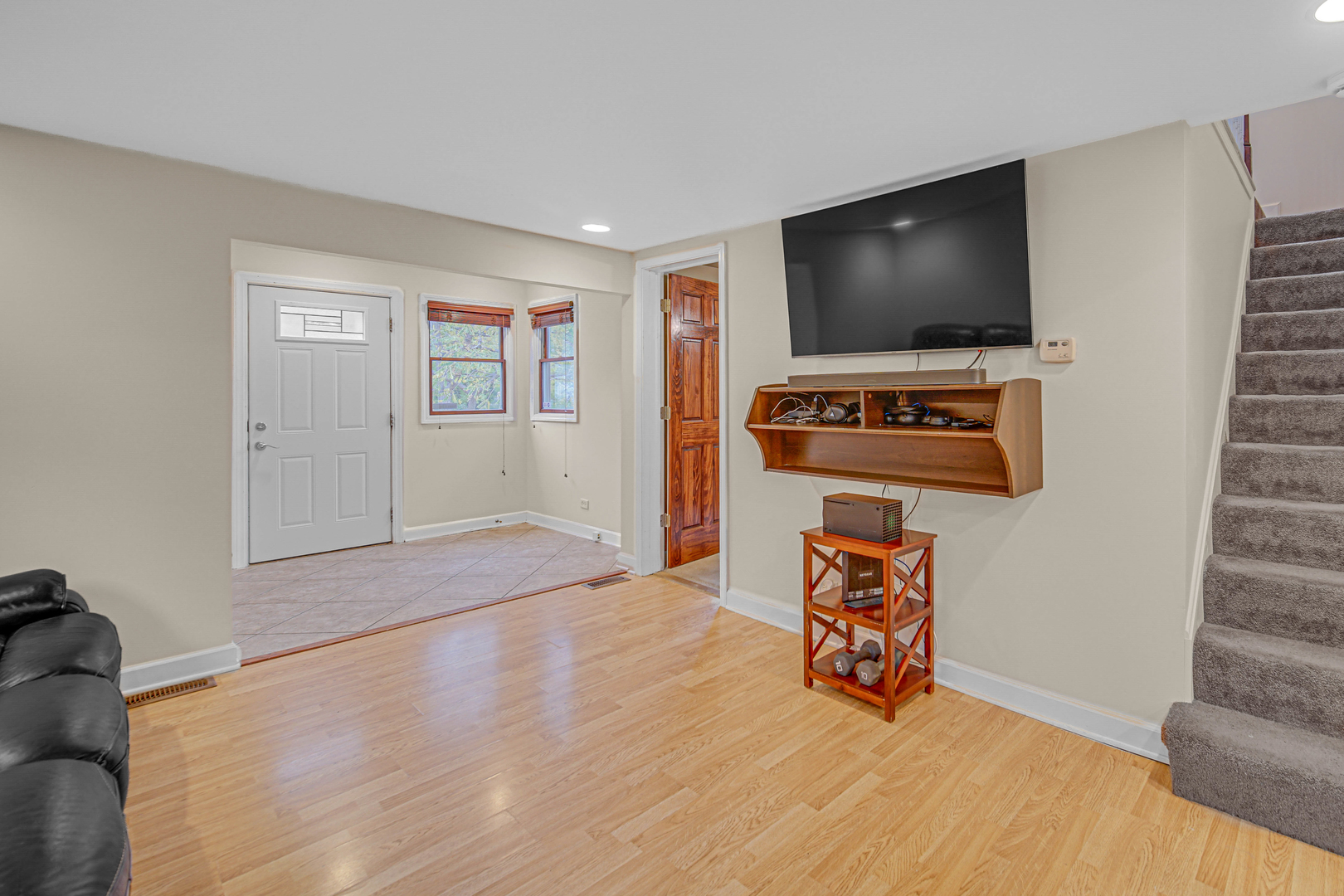 235 INGALTON Avenue, West Chicago, IL 60185