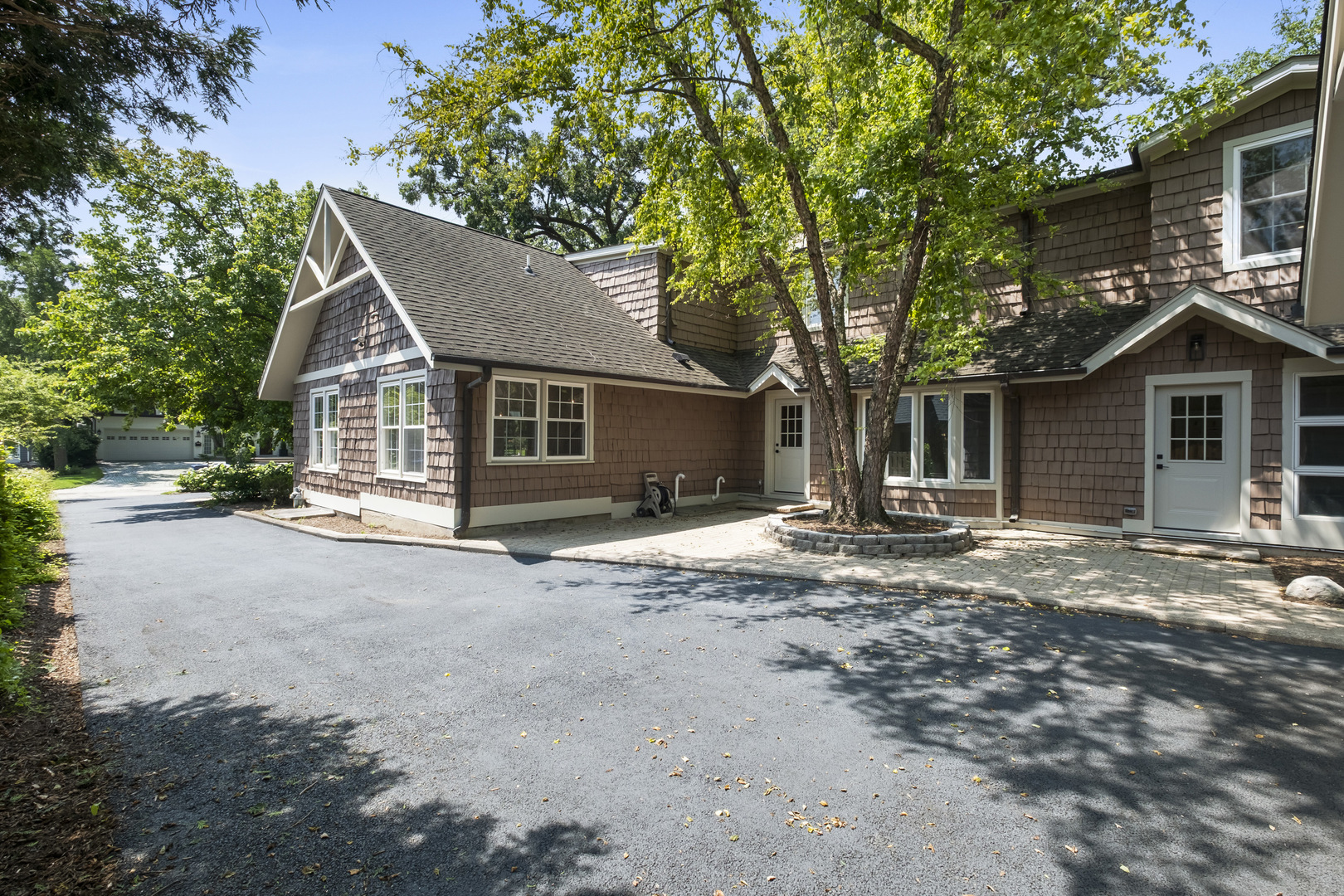 1410 Berkley Court, Deerfield, IL 60015