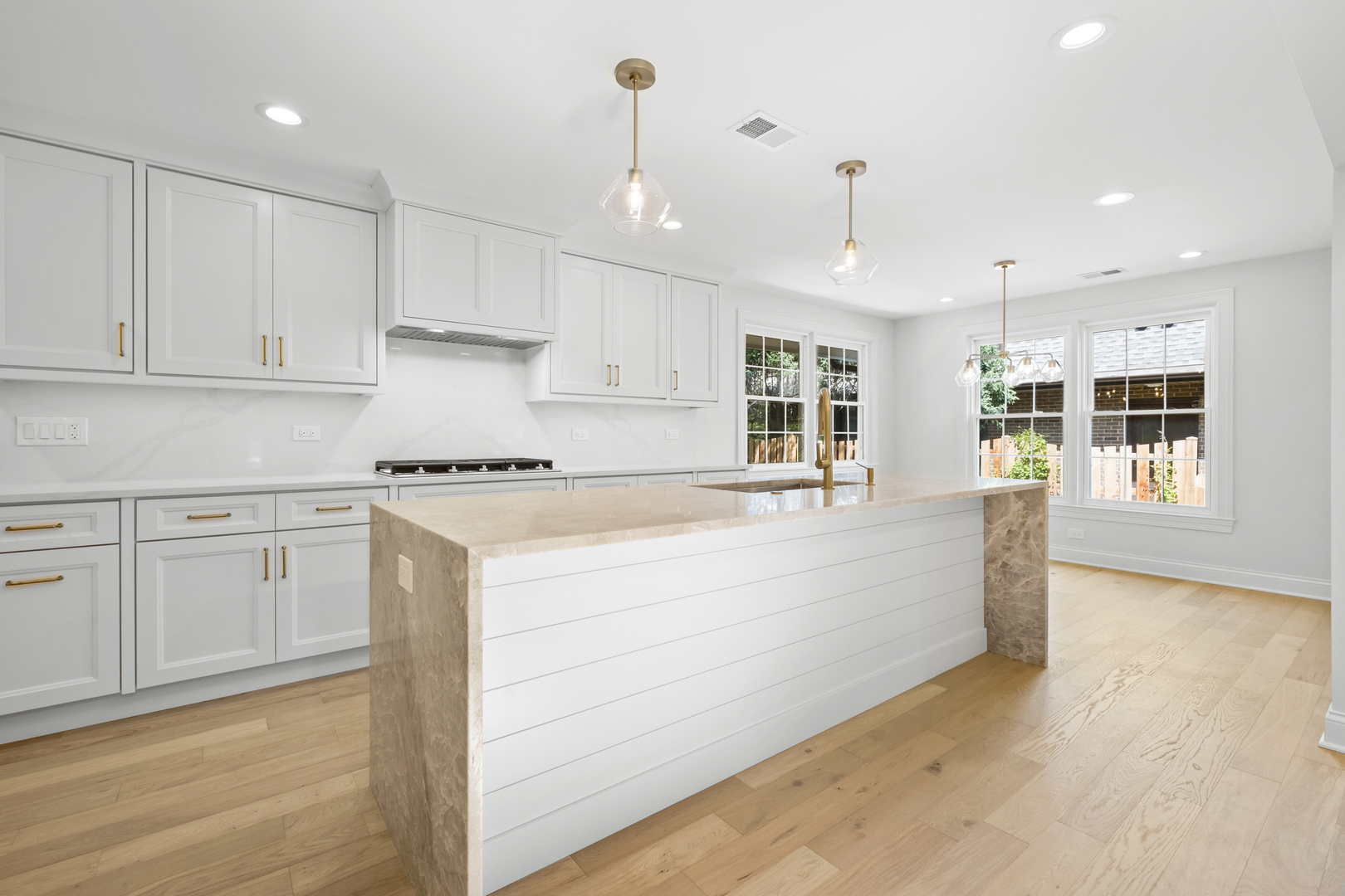 1410 Berkley Court, Deerfield, IL 60015