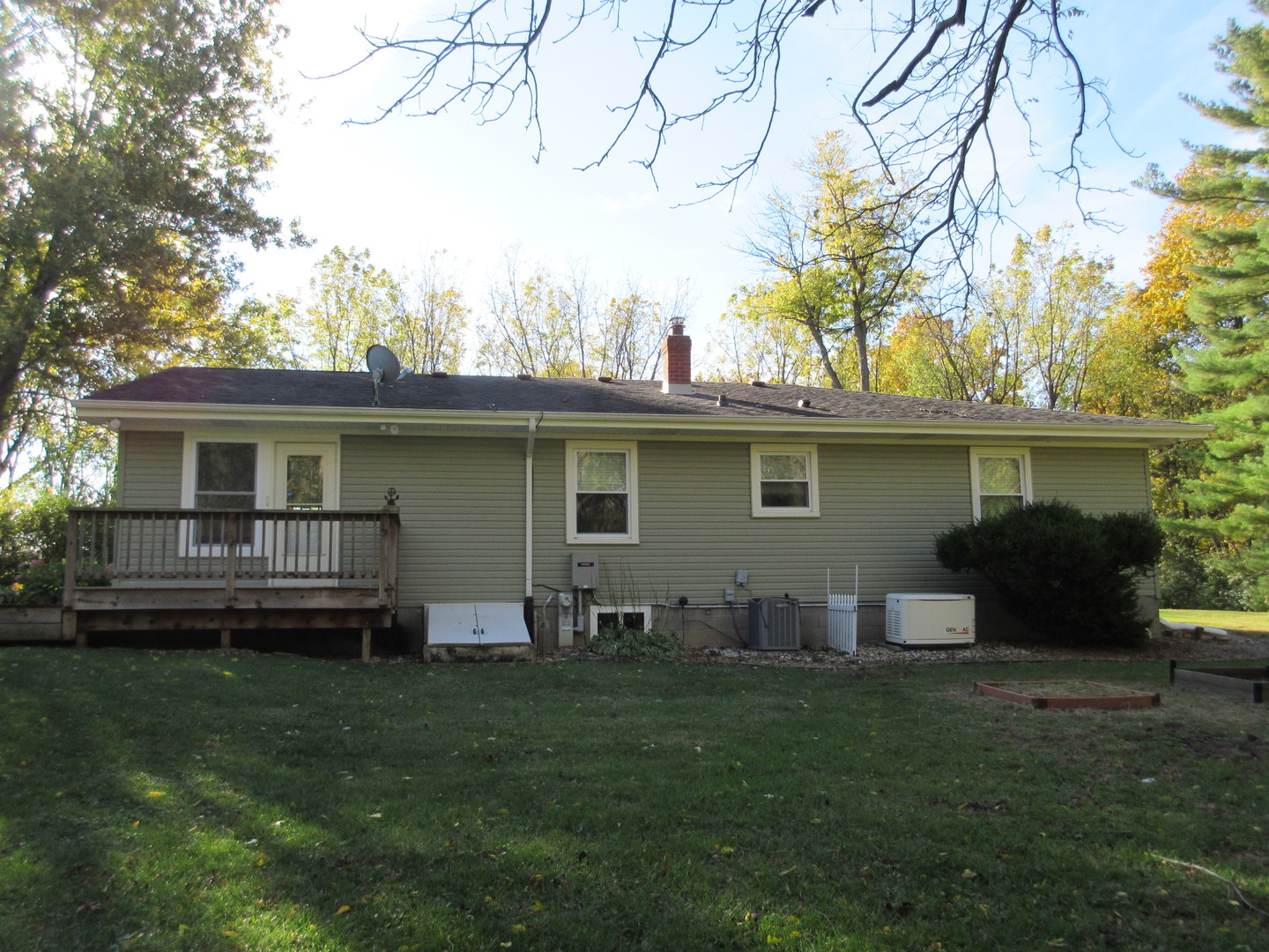 16196 E 7000N Road, Grant Park, IL 60940