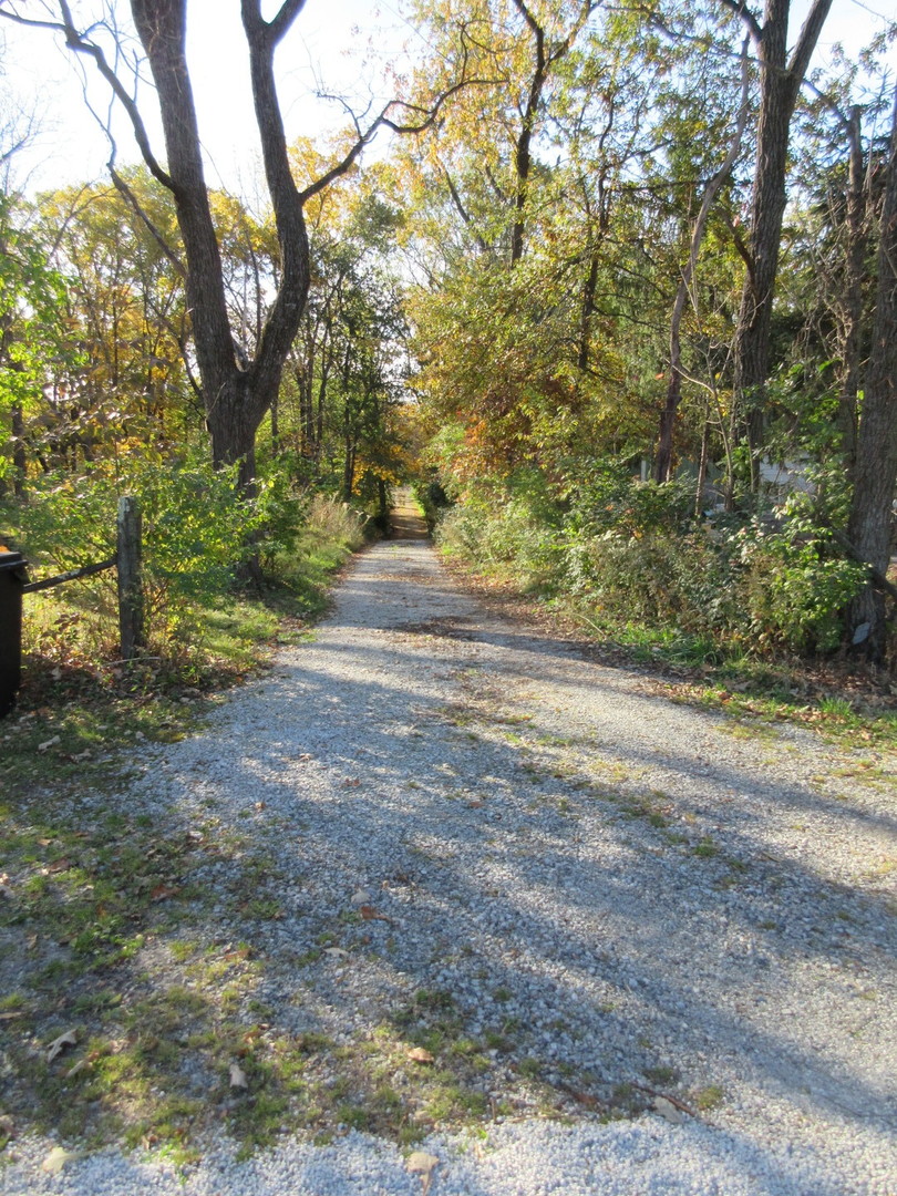 16196 E 7000N Road, Grant Park, IL 60940