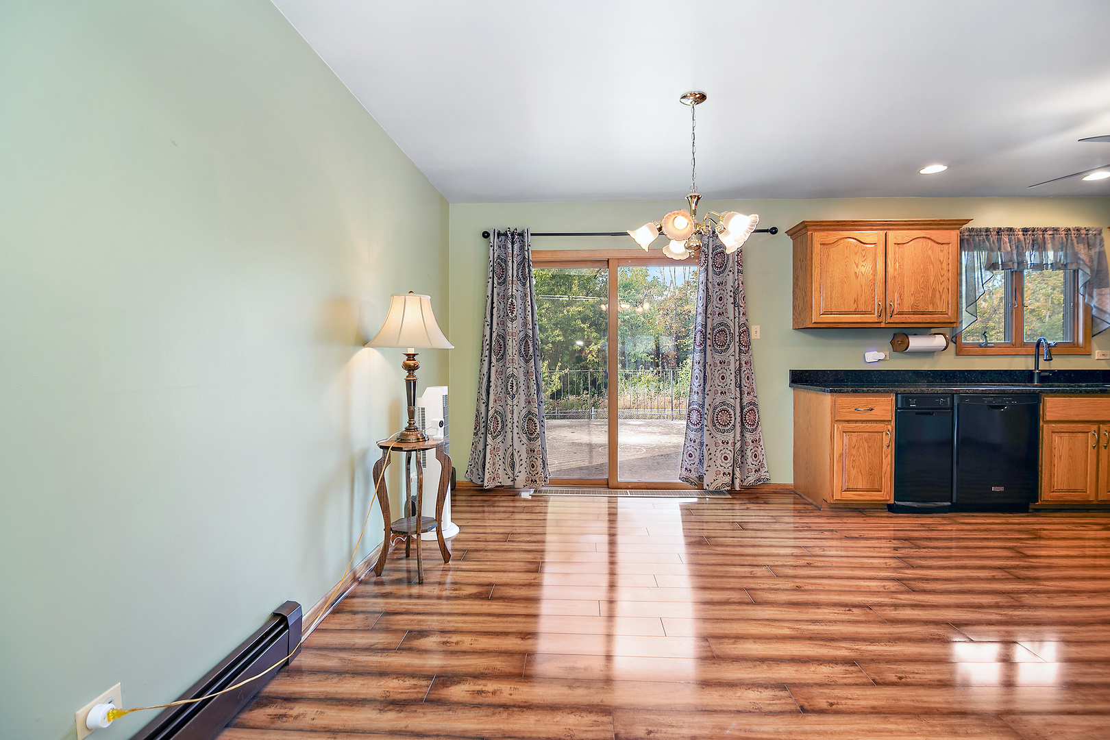 15124 Chestnut Lane, Oak Forest, IL 60452