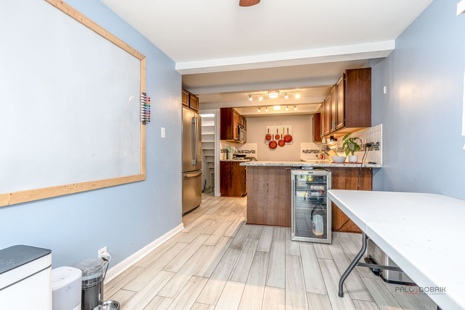 516 N Emroy Avenue, Elmhurst, IL 60126