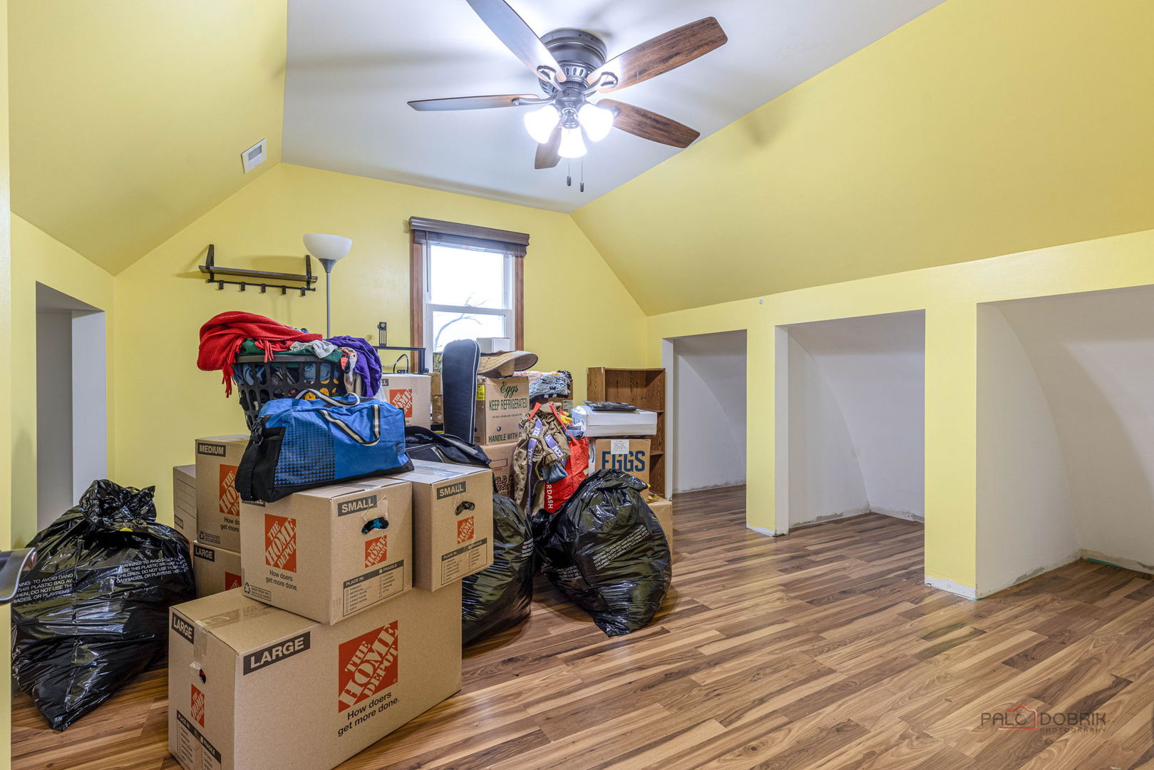 516 N Emroy Avenue, Elmhurst, IL 60126