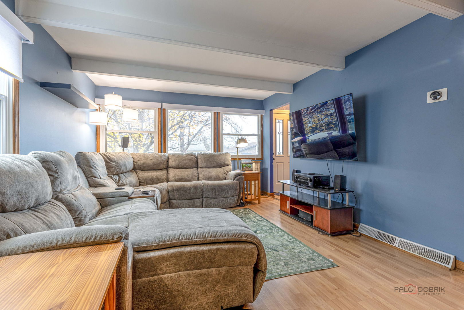 516 N Emroy Avenue, Elmhurst, IL 60126