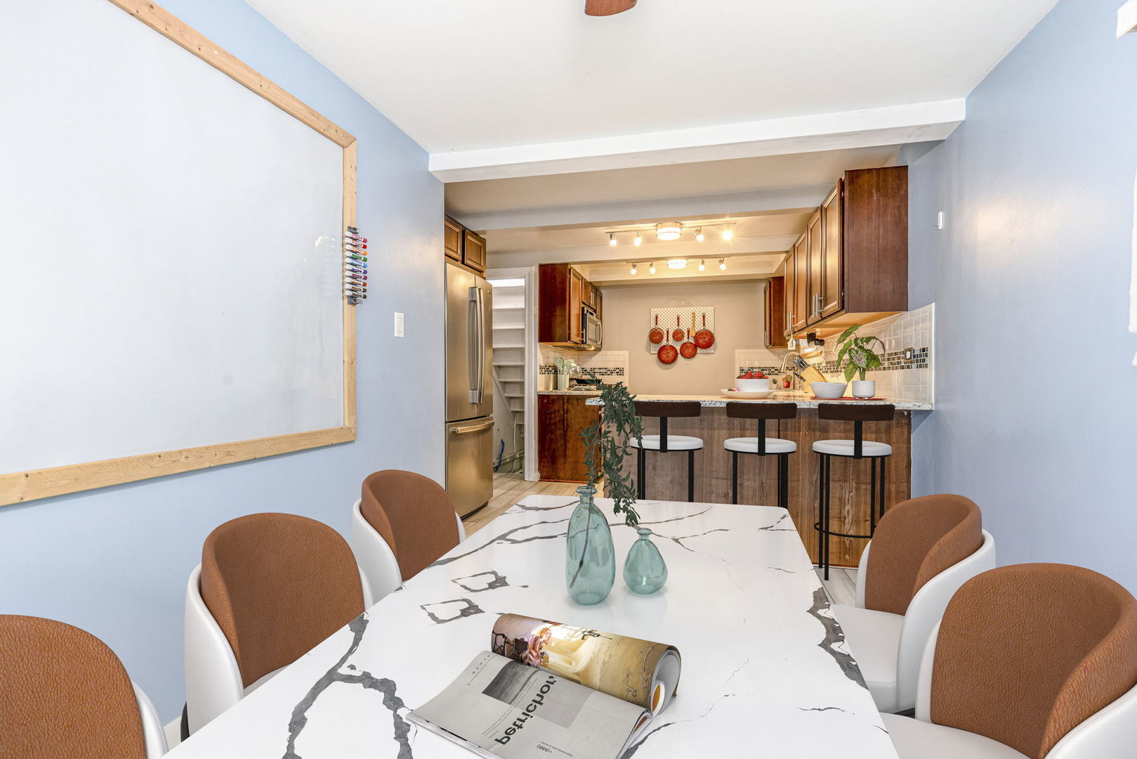 516 N Emroy Avenue, Elmhurst, IL 60126