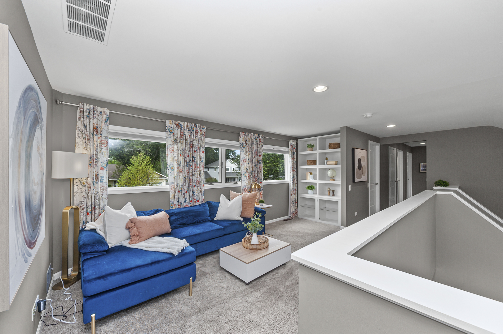 1101 N Stratford Road, Arlington Heights, IL 60004