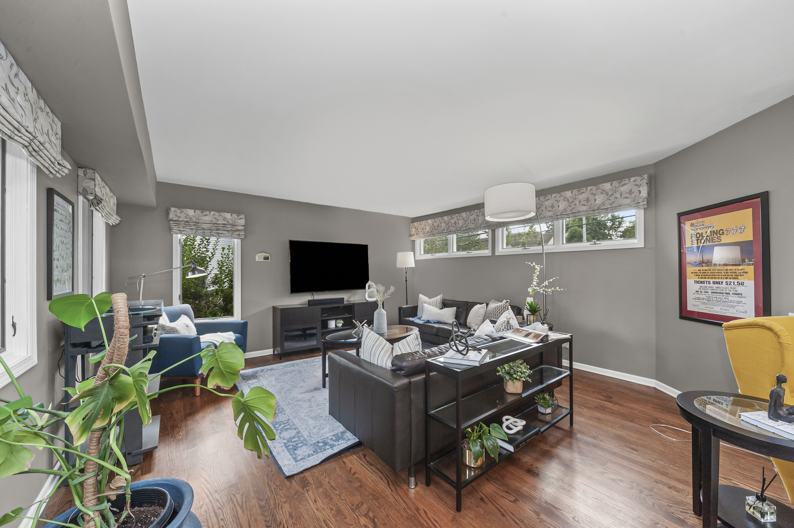 1101 N Stratford Road, Arlington Heights, IL 60004