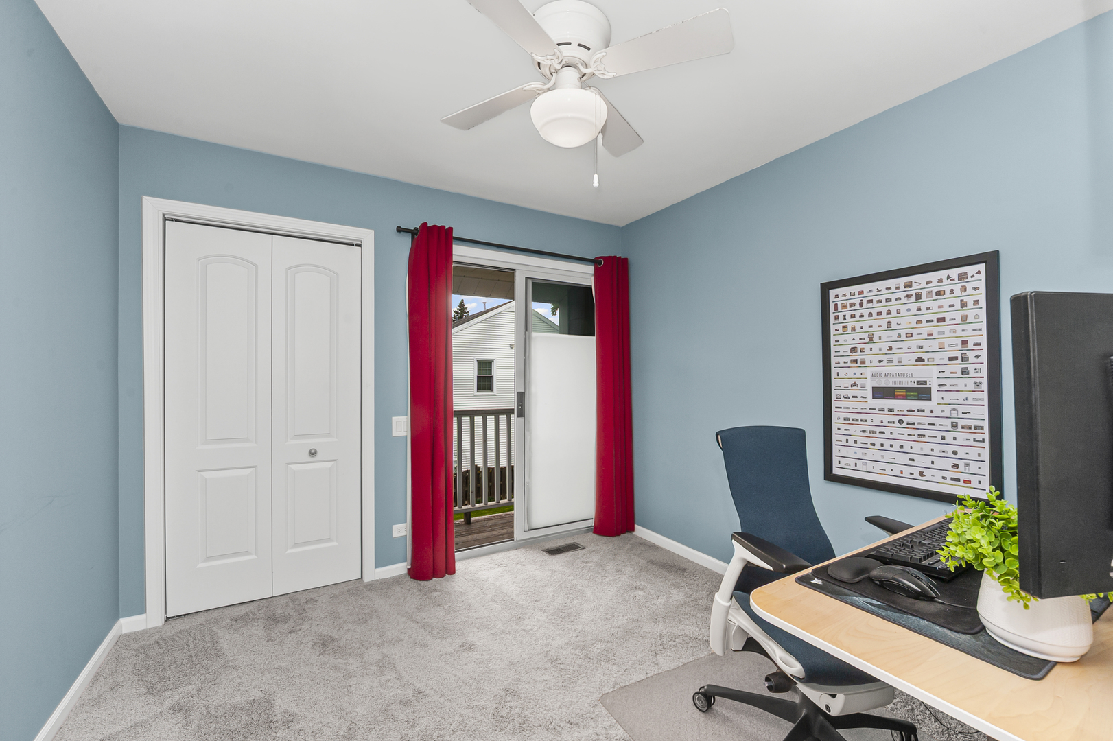 1101 N Stratford Road, Arlington Heights, IL 60004