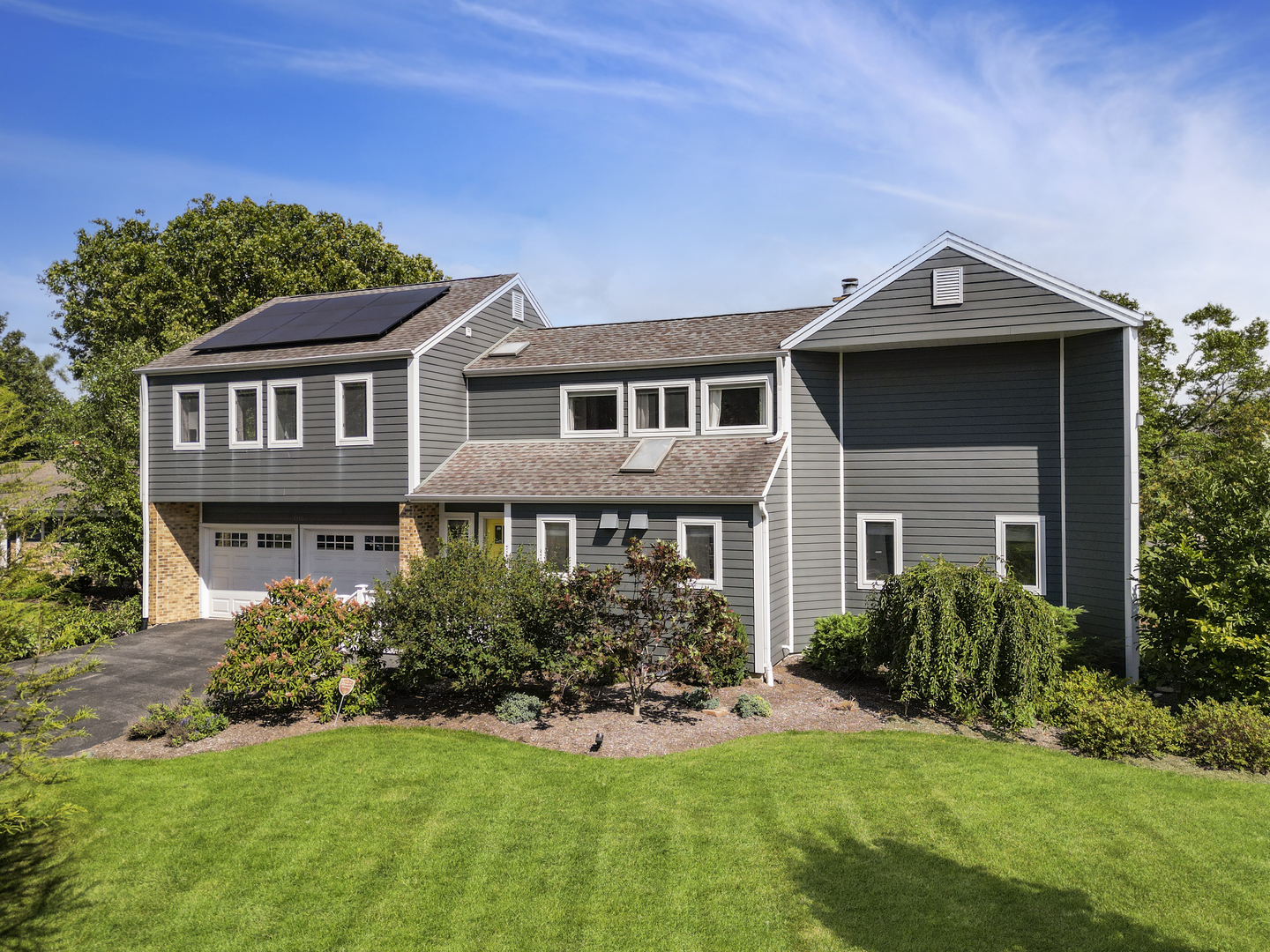 1101 N Stratford Road, Arlington Heights, IL 60004