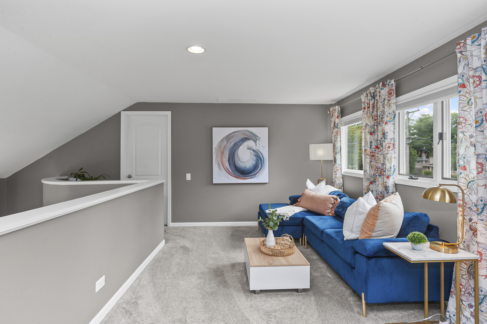 1101 N Stratford Road, Arlington Heights, IL 60004