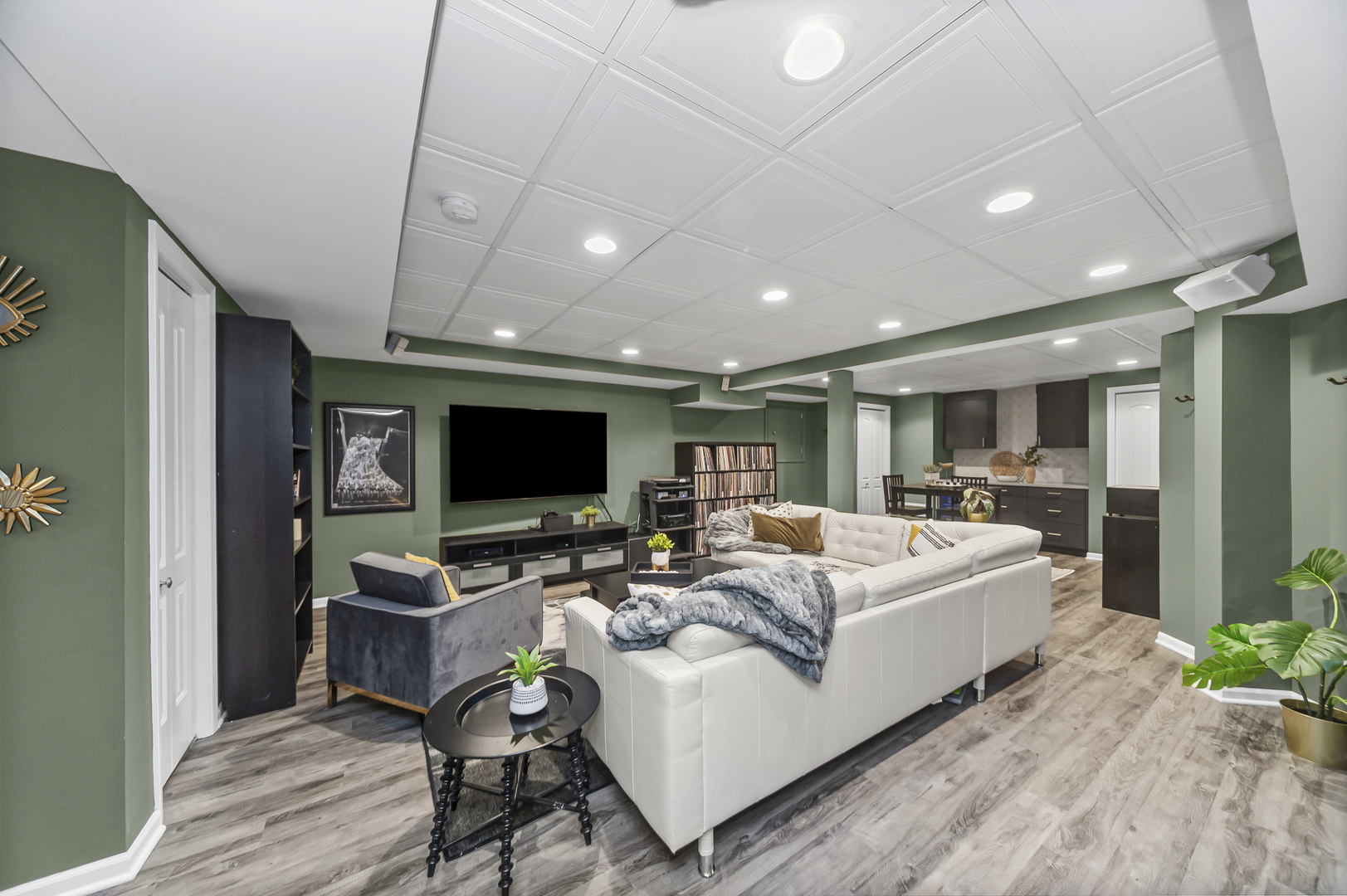 1101 N Stratford Road, Arlington Heights, IL 60004