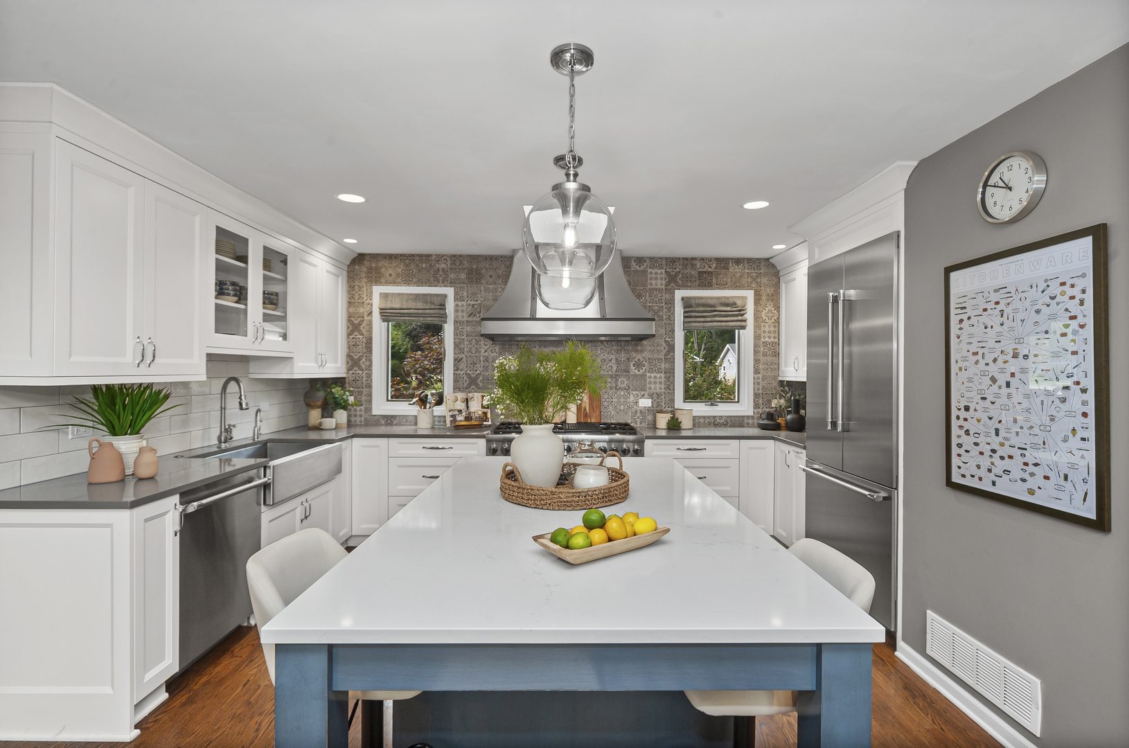 1101 N Stratford Road, Arlington Heights, IL 60004