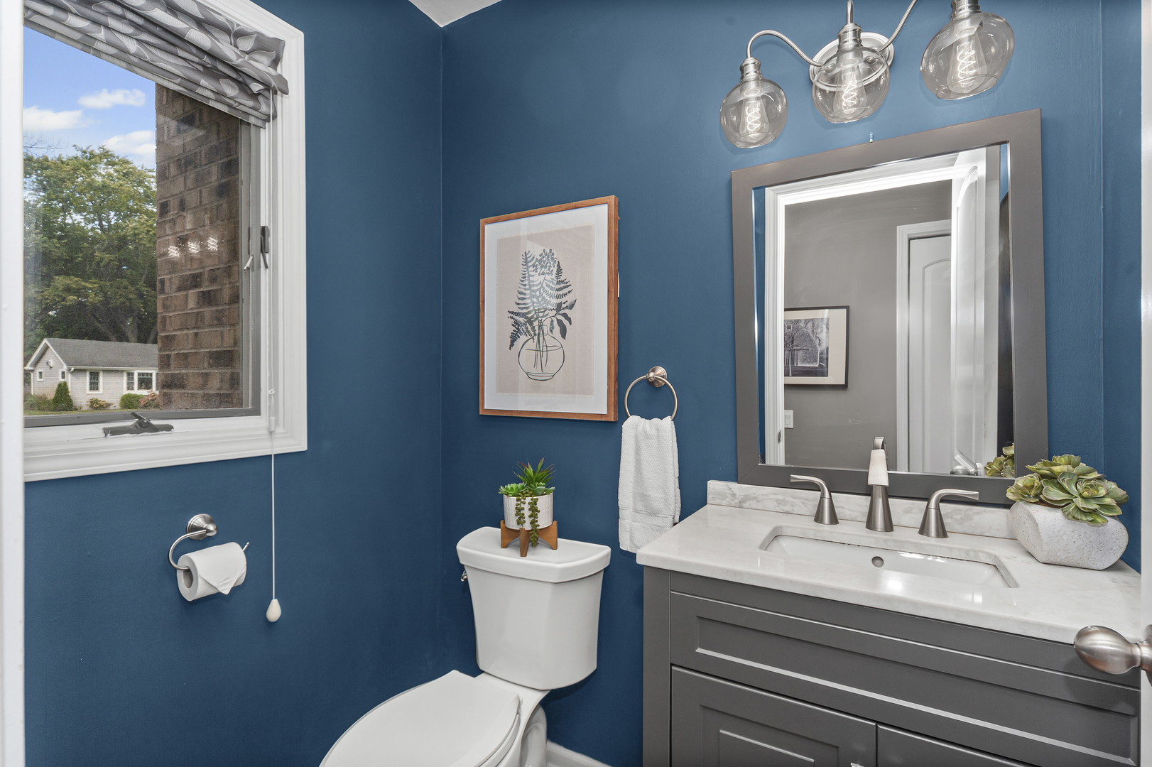 1101 N Stratford Road, Arlington Heights, IL 60004