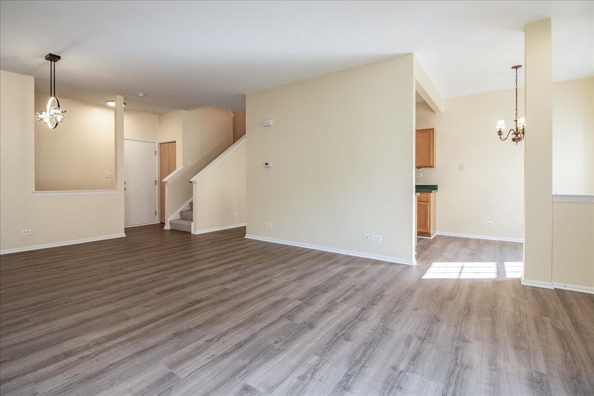 2306 Reflections Drive, Aurora, IL 60502