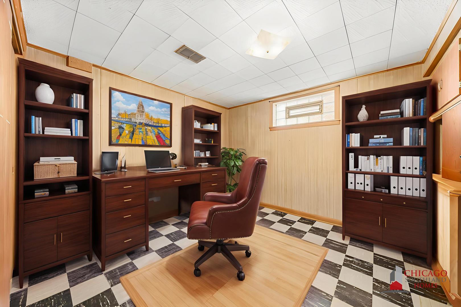 22 Charing Cross Road, Chicago Heights, IL 60411