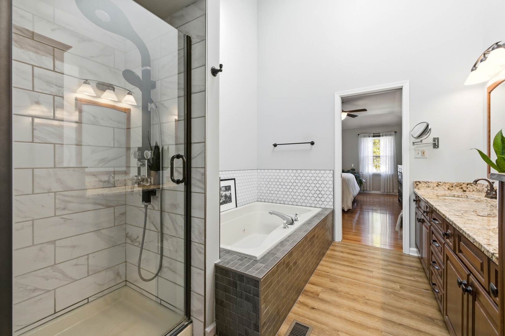 6812 Greene Road, Woodridge, IL 60517