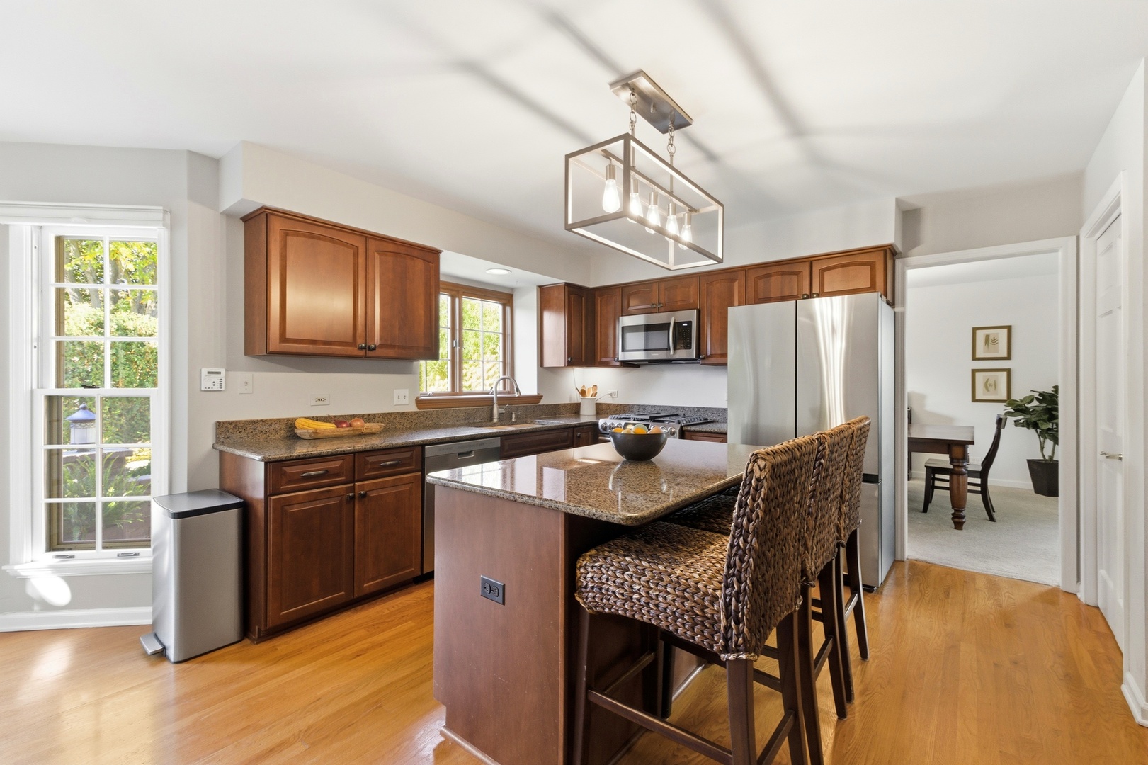 6812 Greene Road, Woodridge, IL 60517