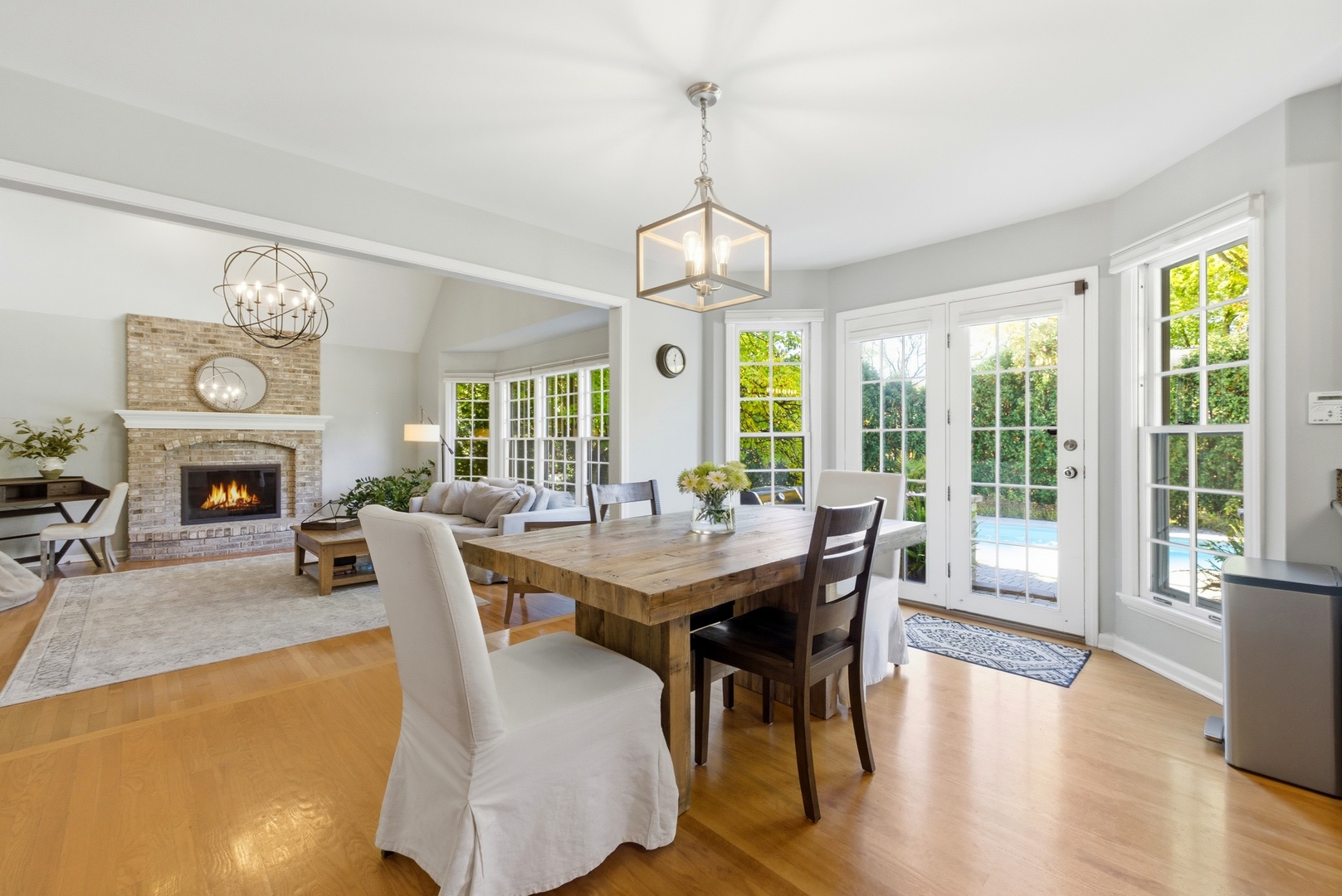 6812 Greene Road, Woodridge, IL 60517