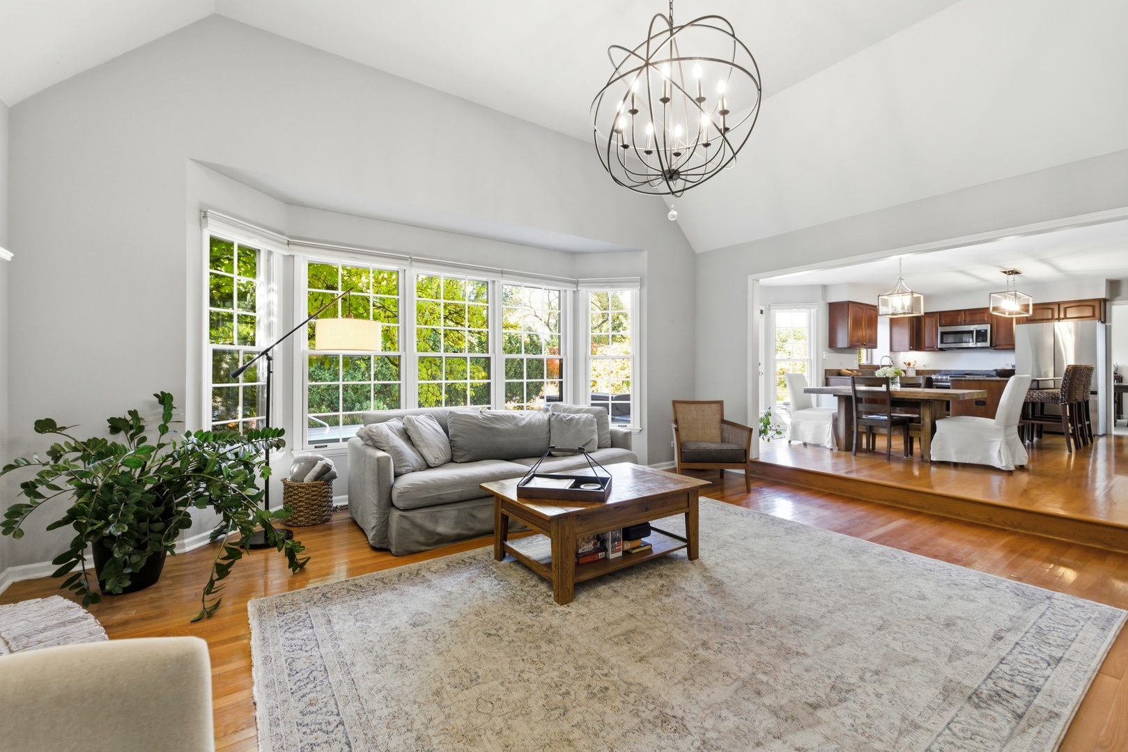 6812 Greene Road, Woodridge, IL 60517