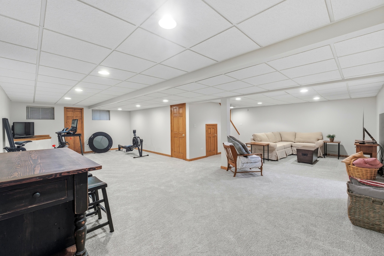 6812 Greene Road, Woodridge, IL 60517