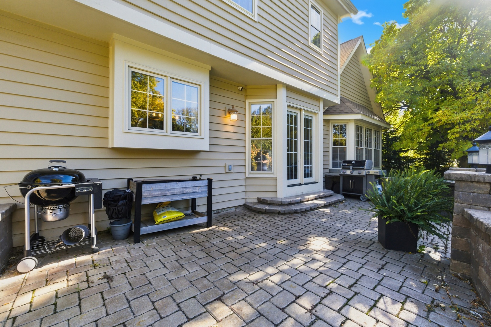 6812 Greene Road, Woodridge, IL 60517