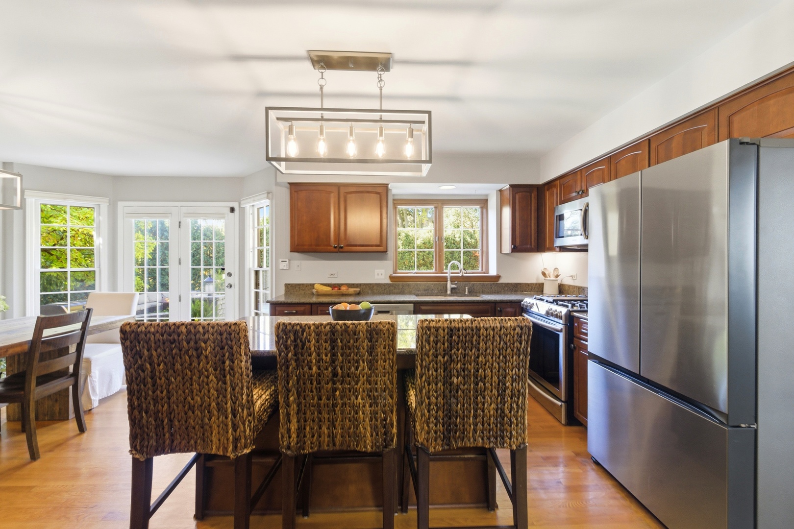 6812 Greene Road, Woodridge, IL 60517