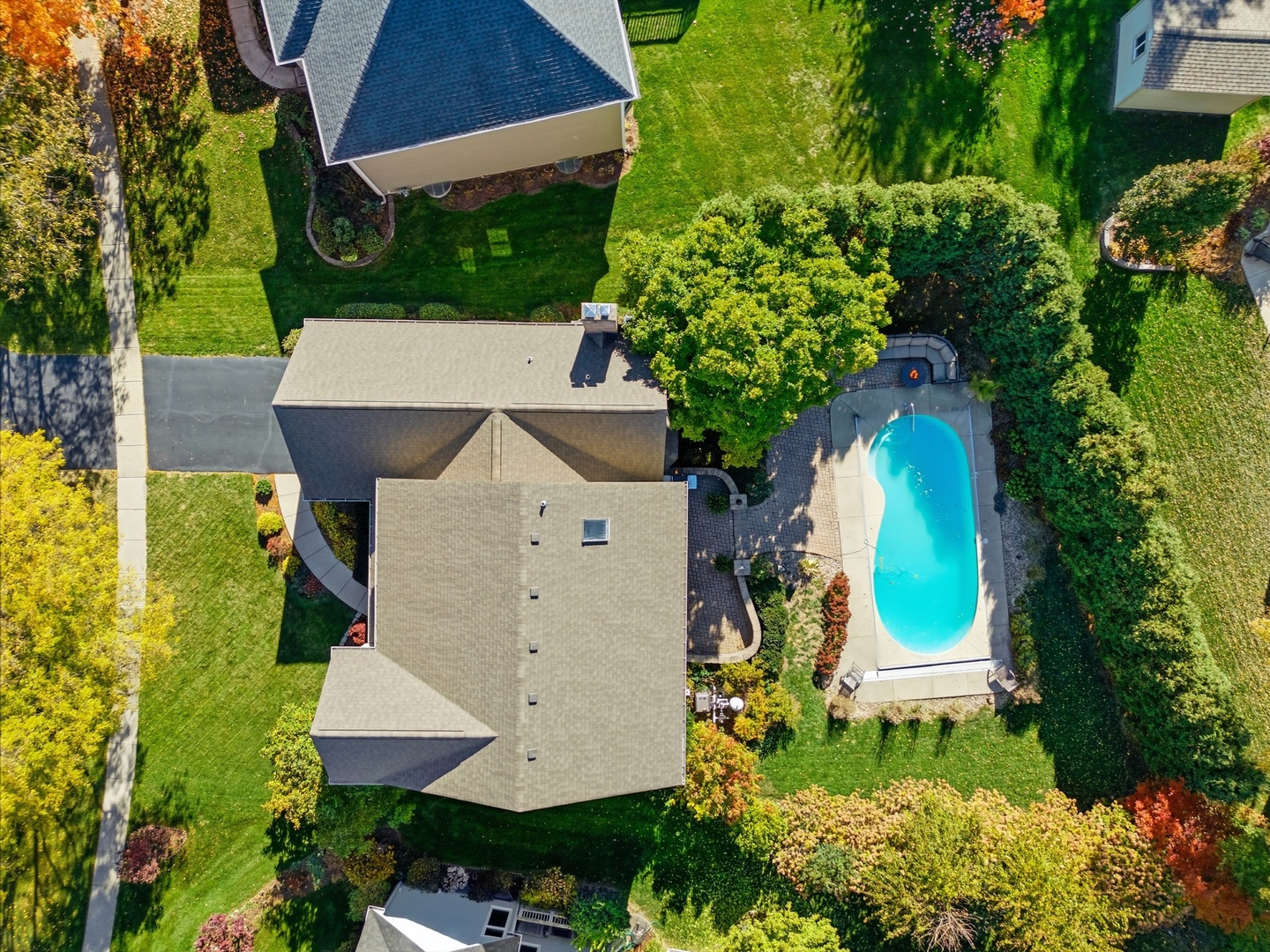 6812 Greene Road, Woodridge, IL 60517