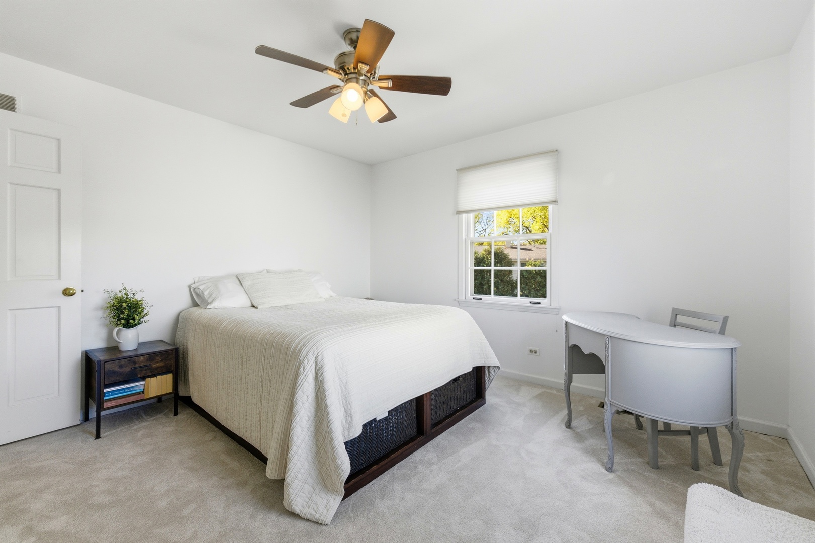 6812 Greene Road, Woodridge, IL 60517