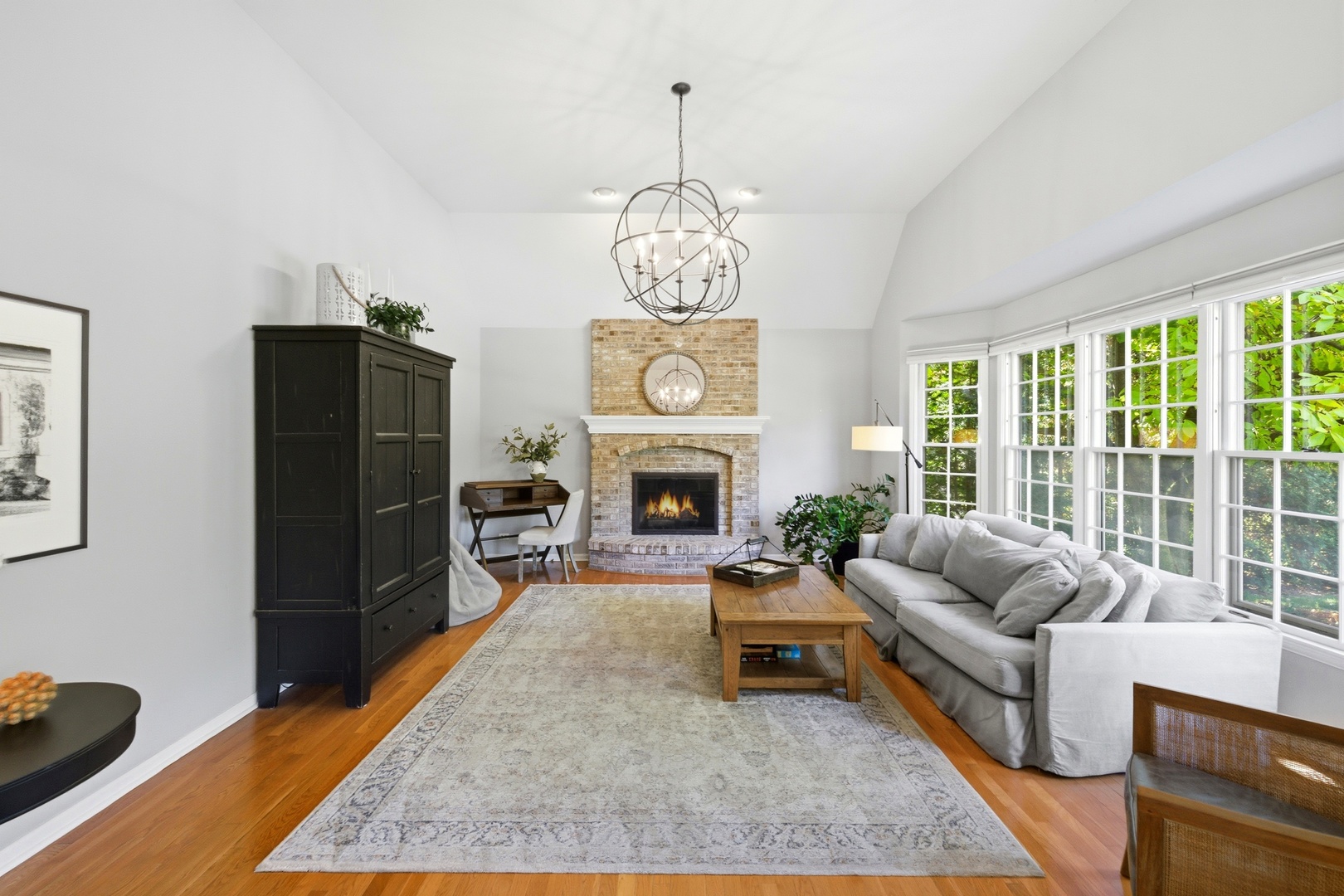 6812 Greene Road, Woodridge, IL 60517