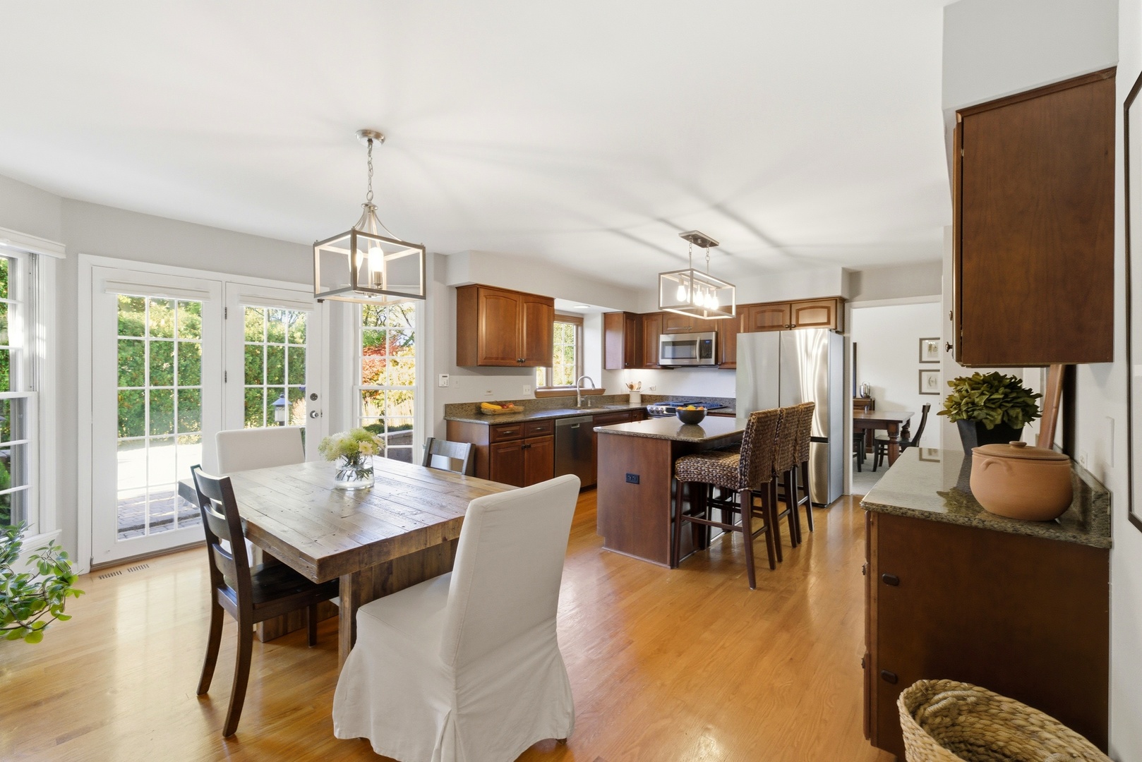 6812 Greene Road, Woodridge, IL 60517