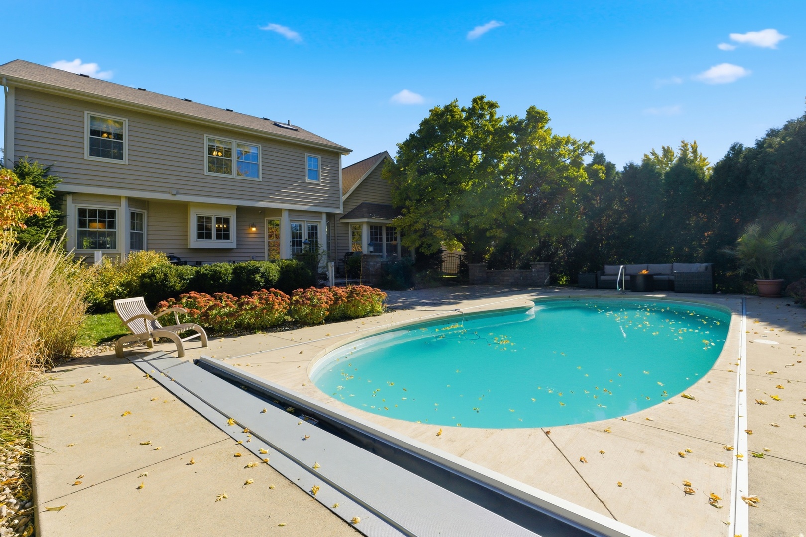 6812 Greene Road, Woodridge, IL 60517