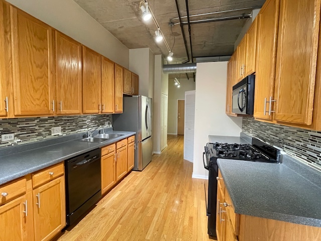 1000 W ADAMS Street #718, Chicago, IL 60607