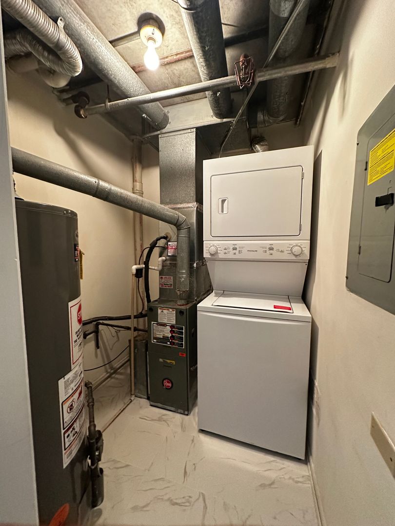 6020 Lake Bluff Drive #201, Tinley Park, IL 60477