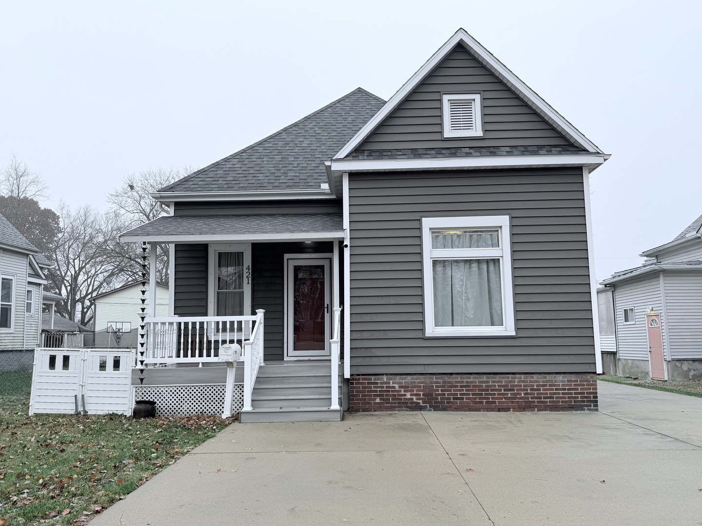 421 N Grant Street, Clinton, IL 61727