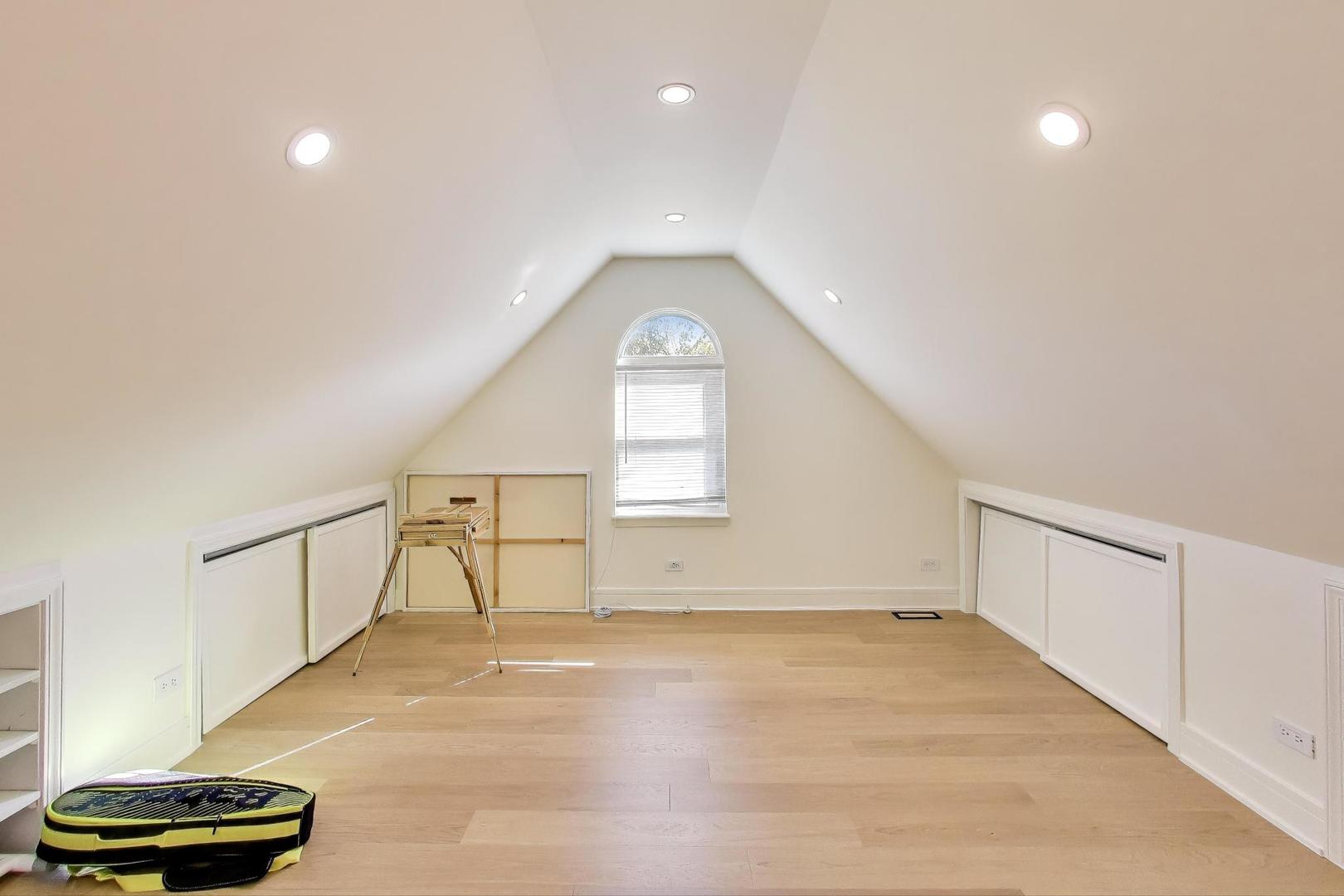 405 Windham Trail, Carpentersville, IL 60110