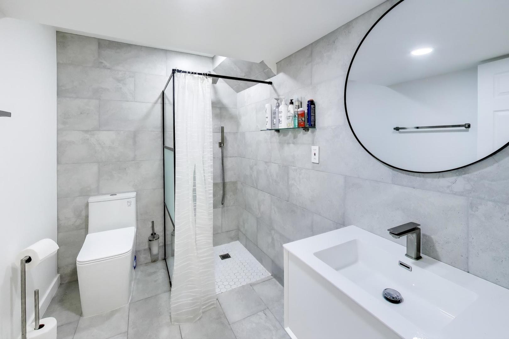 405 Windham Trail, Carpentersville, IL 60110