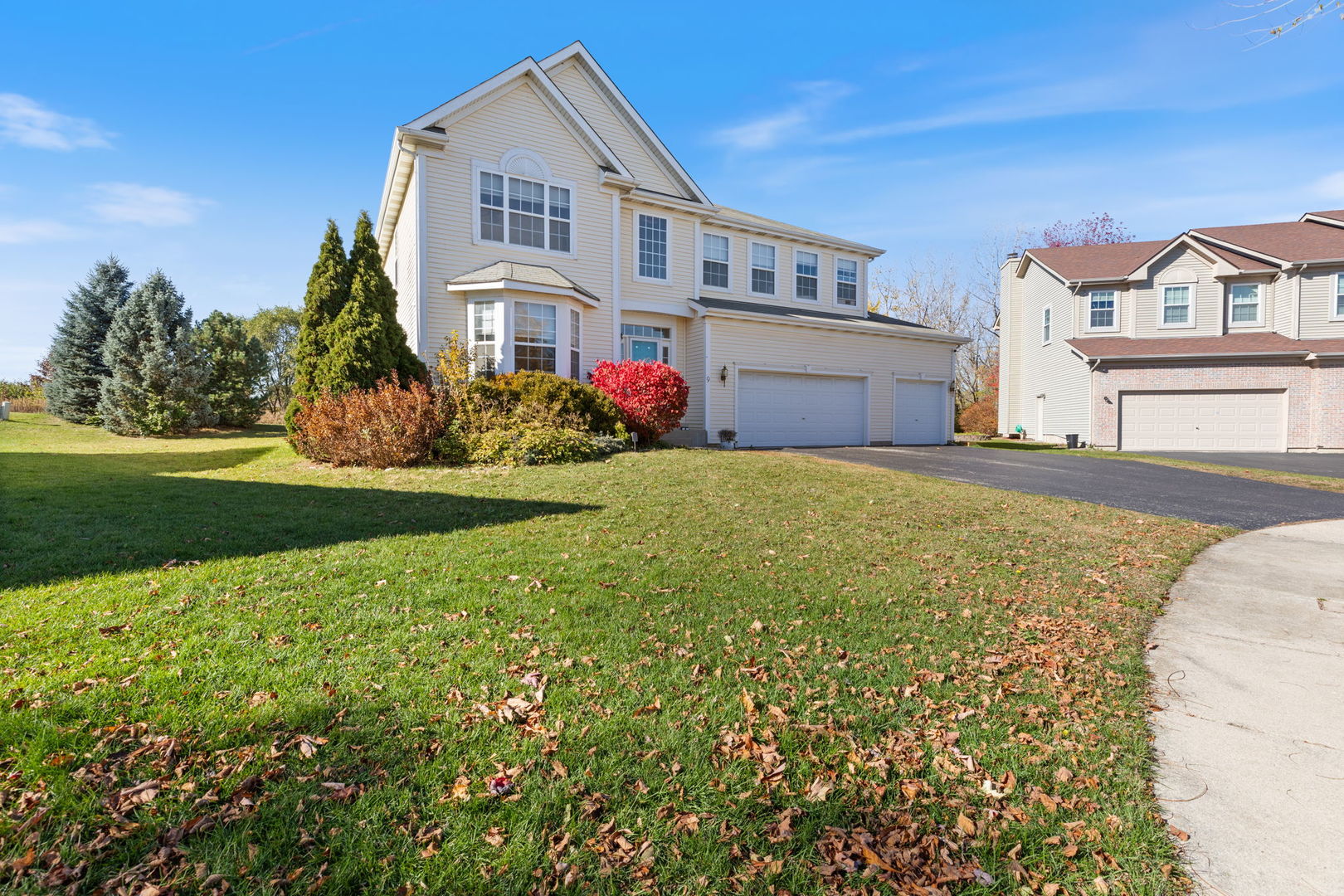 9 Lake Plumleigh Court, Algonquin, IL 60102